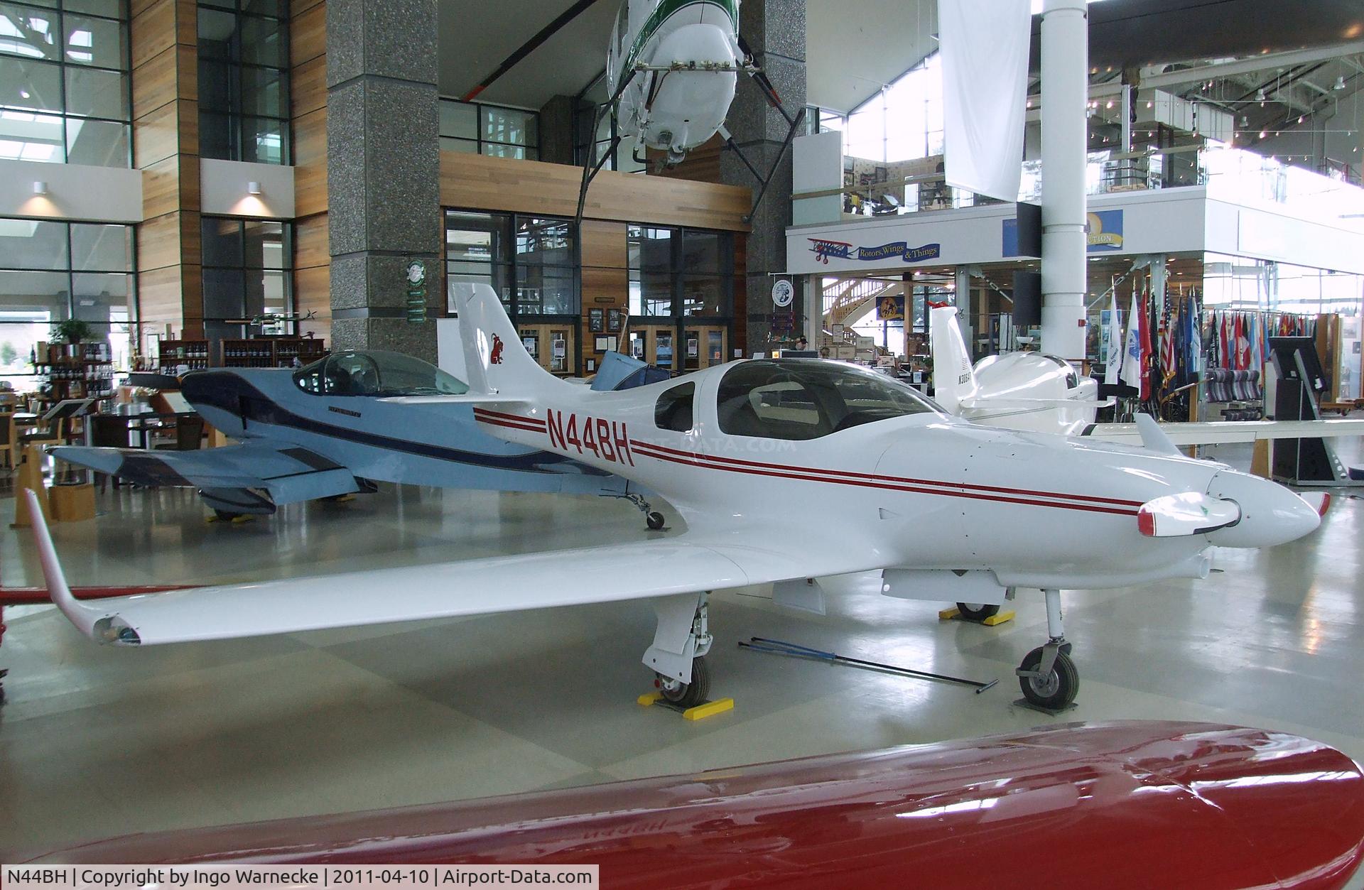 N44BH, 1995 Lancair 320 C/N 313, Lancair (R E Hannay / D A Martin) 320 at the Evergreen Aviation & Space Museum, McMinnville OR