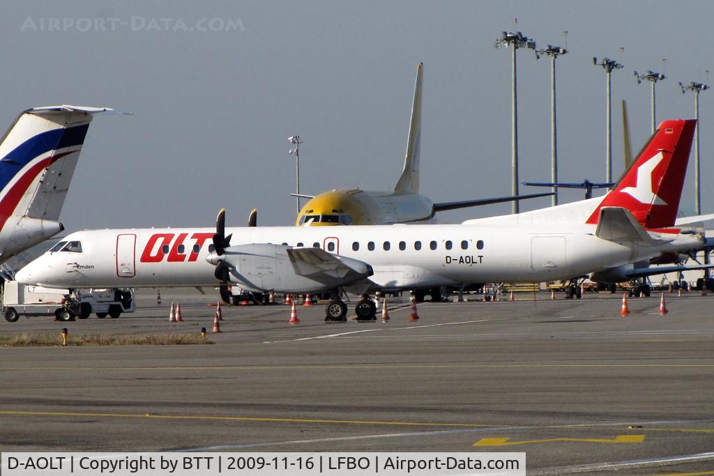 D-AOLT, 1996 Saab 2000 C/N 2000-037, Parked