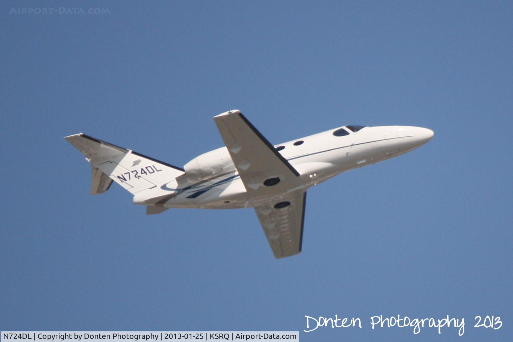 N724DL, 2008 Cessna 510 Citation Mustang C/N 510-0078, Cessna Citation Mustang (N724DL) departs Sarasota-Bradenton International Airport enroute to Boca Raton Airport