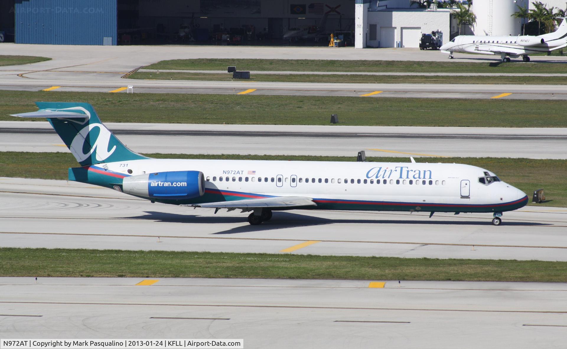 N972AT, 2001 Boeing 717-200 C/N 55033, Boeing 717-200