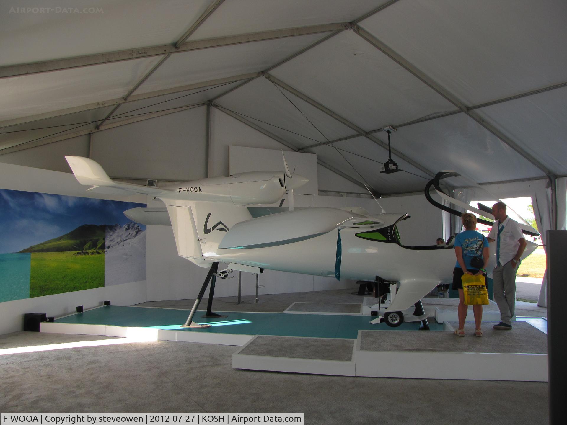 F-WOOA, LISA AIRPLANES AKOYA C/N 1, on display at Oshkosh. I think the went out of buisness right after the show :-(