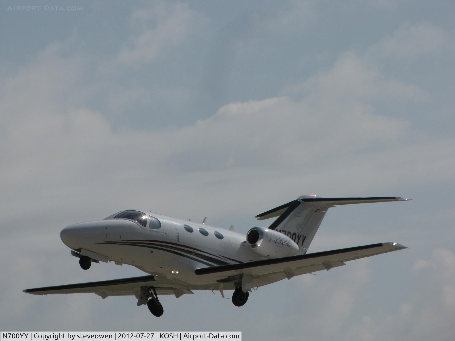 N700YY, 2008 Cessna 510 Citation Mustang Citation Mustang C/N 510-0148, departing Oshkosh