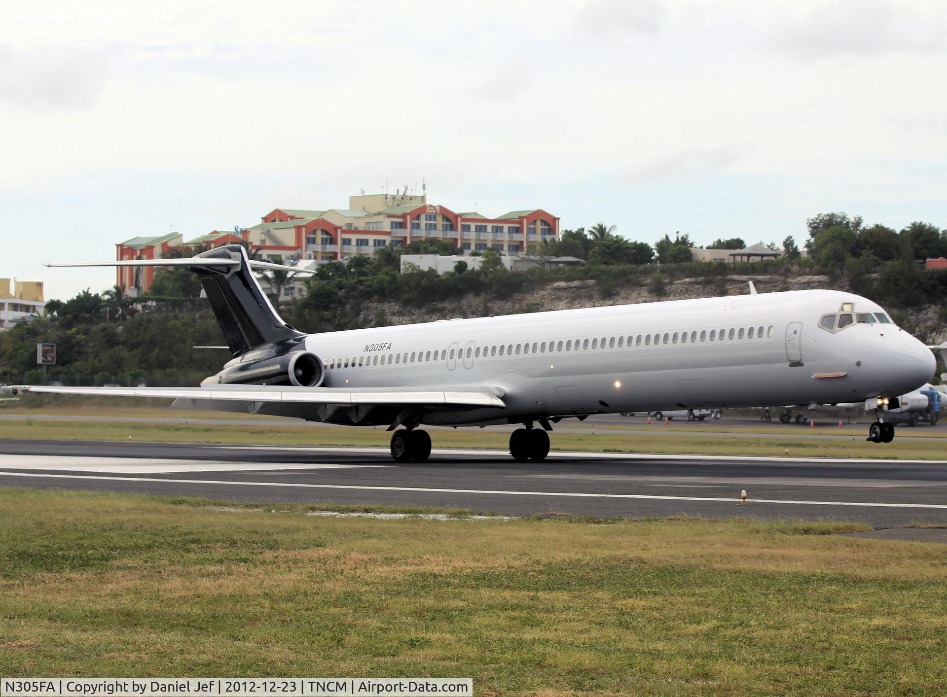 N305FA, 1986 McDonnell Douglas MD-83 (DC-9-83) C/N 49398, N305FA