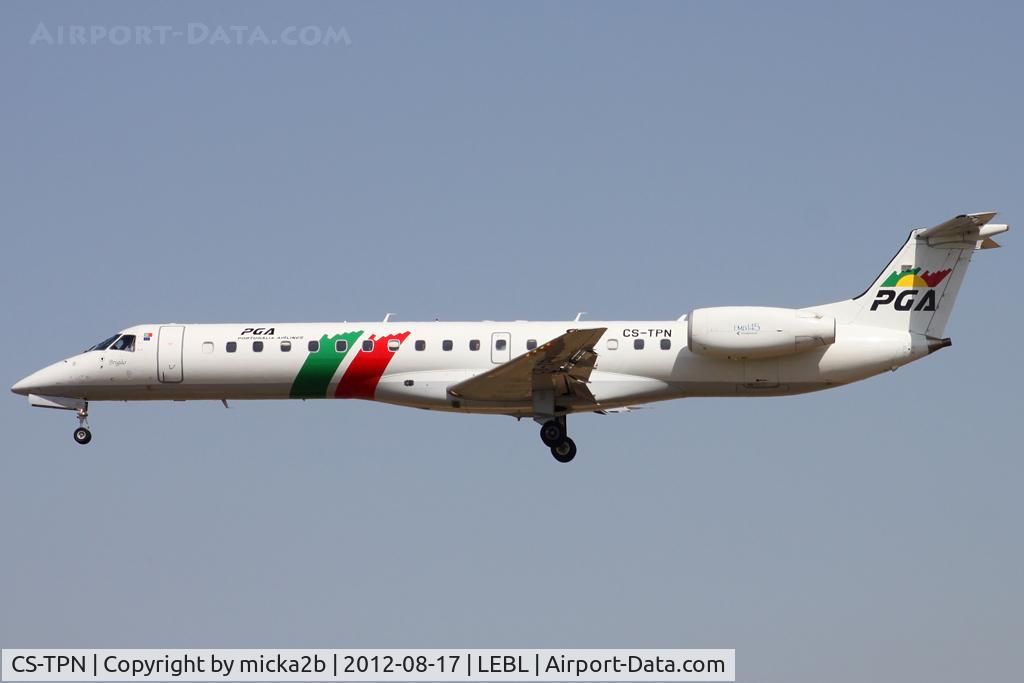 CS-TPN, 1998 Embraer EMB-145EP (ERJ-145EP) C/N 145099, Landing