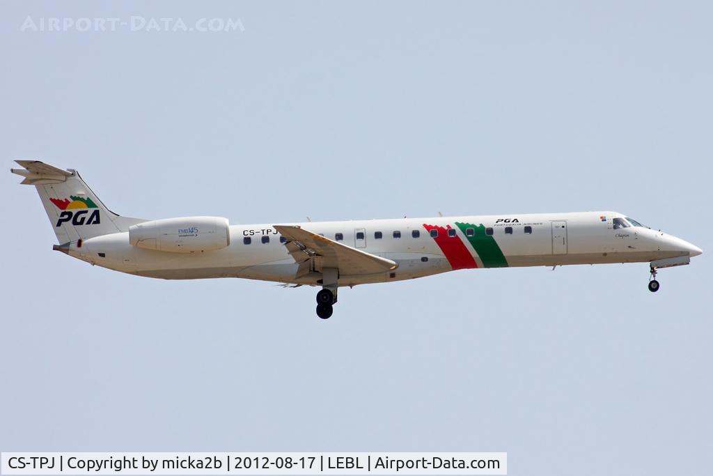 CS-TPJ, 1997 Embraer EMB-145EP (ERJ-145EP) C/N 145036, Landing