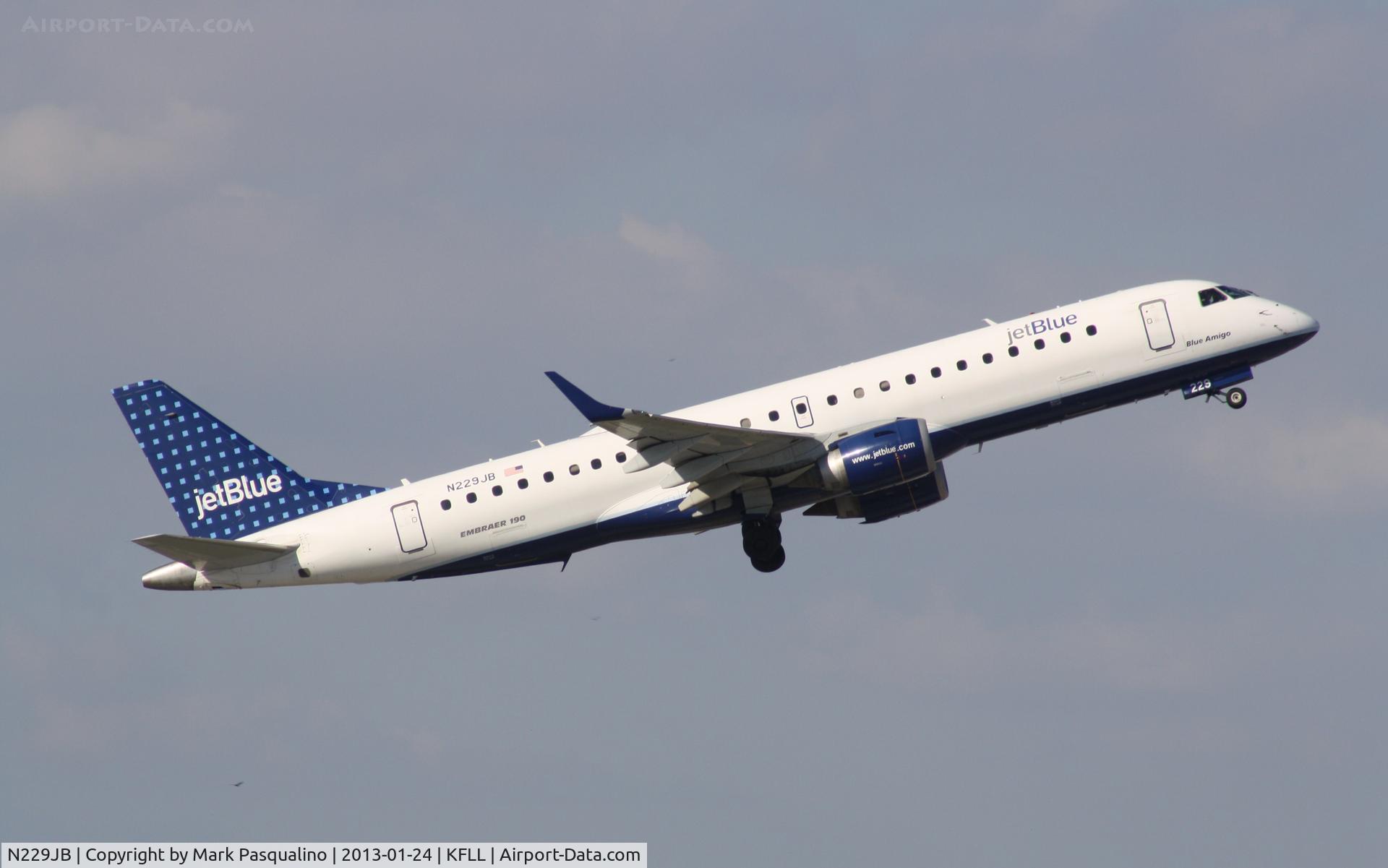 N229JB, 2006 Embraer 190AR (ERJ-190-100IGW) C/N 19000032, ERJ 190-100 IGW
