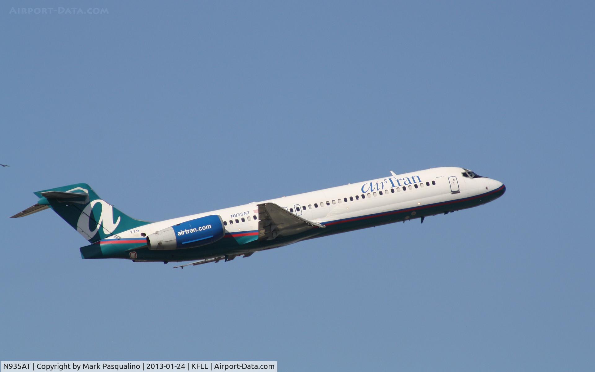 N935AT, 2000 Boeing 717-200 C/N 55069, Boeing 717-200