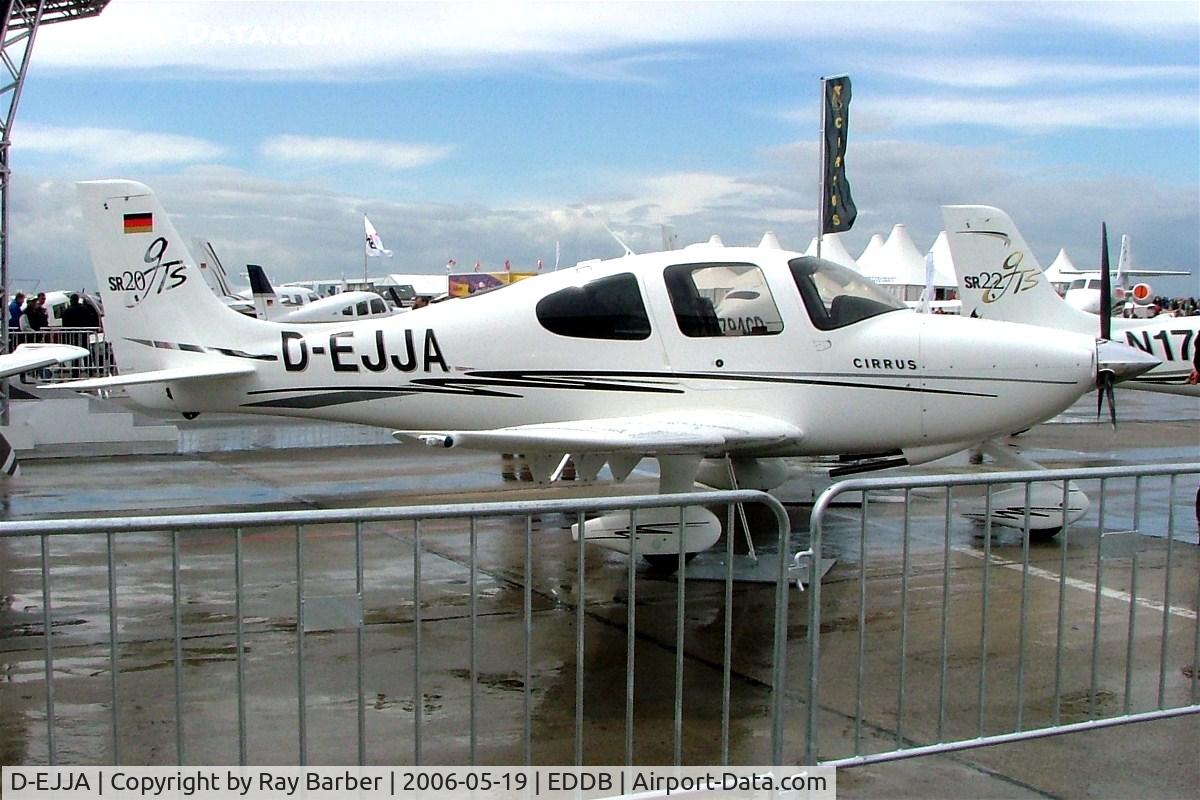 D-EJJA, Cirrus SR20 GTS C/N 1544, Cirrus Design SR-20GTS [1544] Berlin-Schonefeld~D 19/05/2006