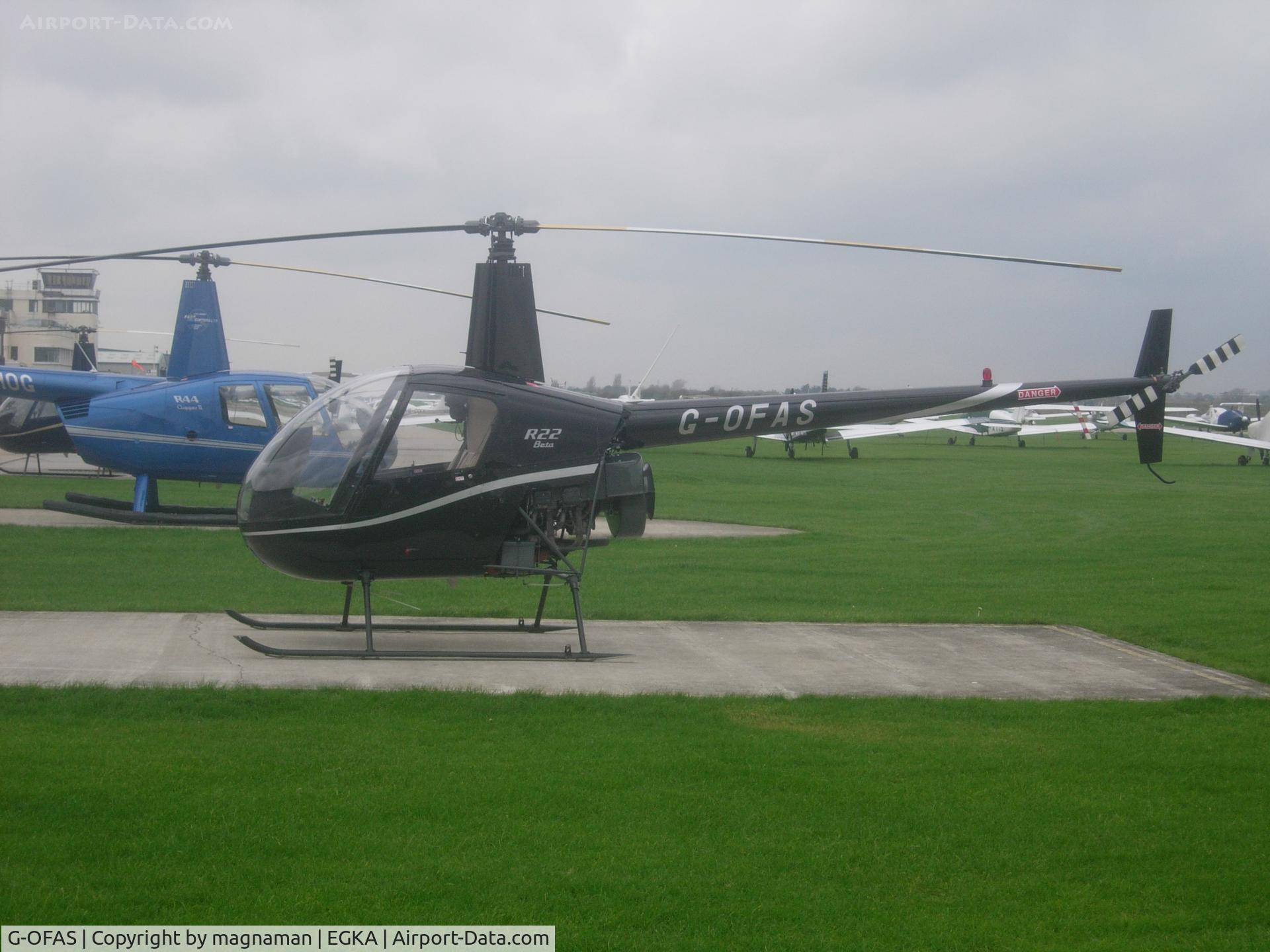 G-OFAS, 1986 Robinson R22 Beta C/N 0559, At shoreham in the mist - about Feb 2010