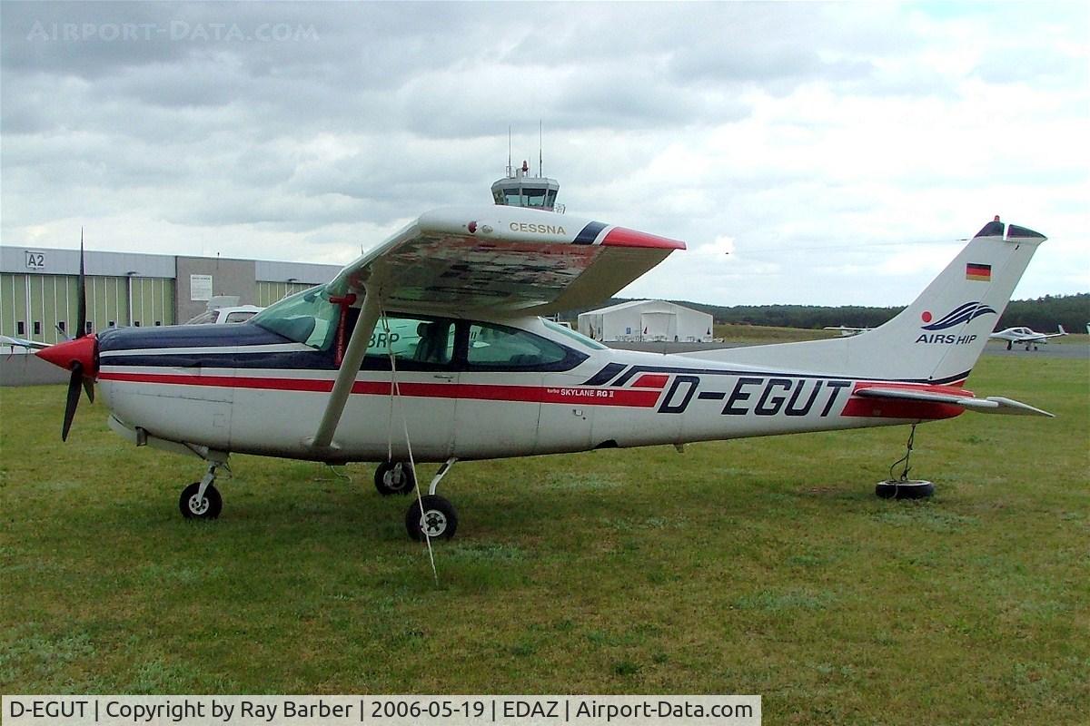 D-EGUT, Cessna TR182 Turbo Skylane RG C/N R18200668, Cessna TR.182 Turbo Skylane RG II [R182-00668] Schonhagen~D 19/05/2006