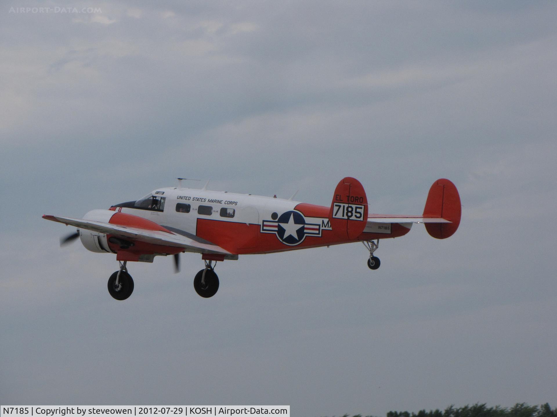 N7185, 1952 Beech Expeditor 3NM (D18S) C/N CA-104, DEPARTING OSHKOSH