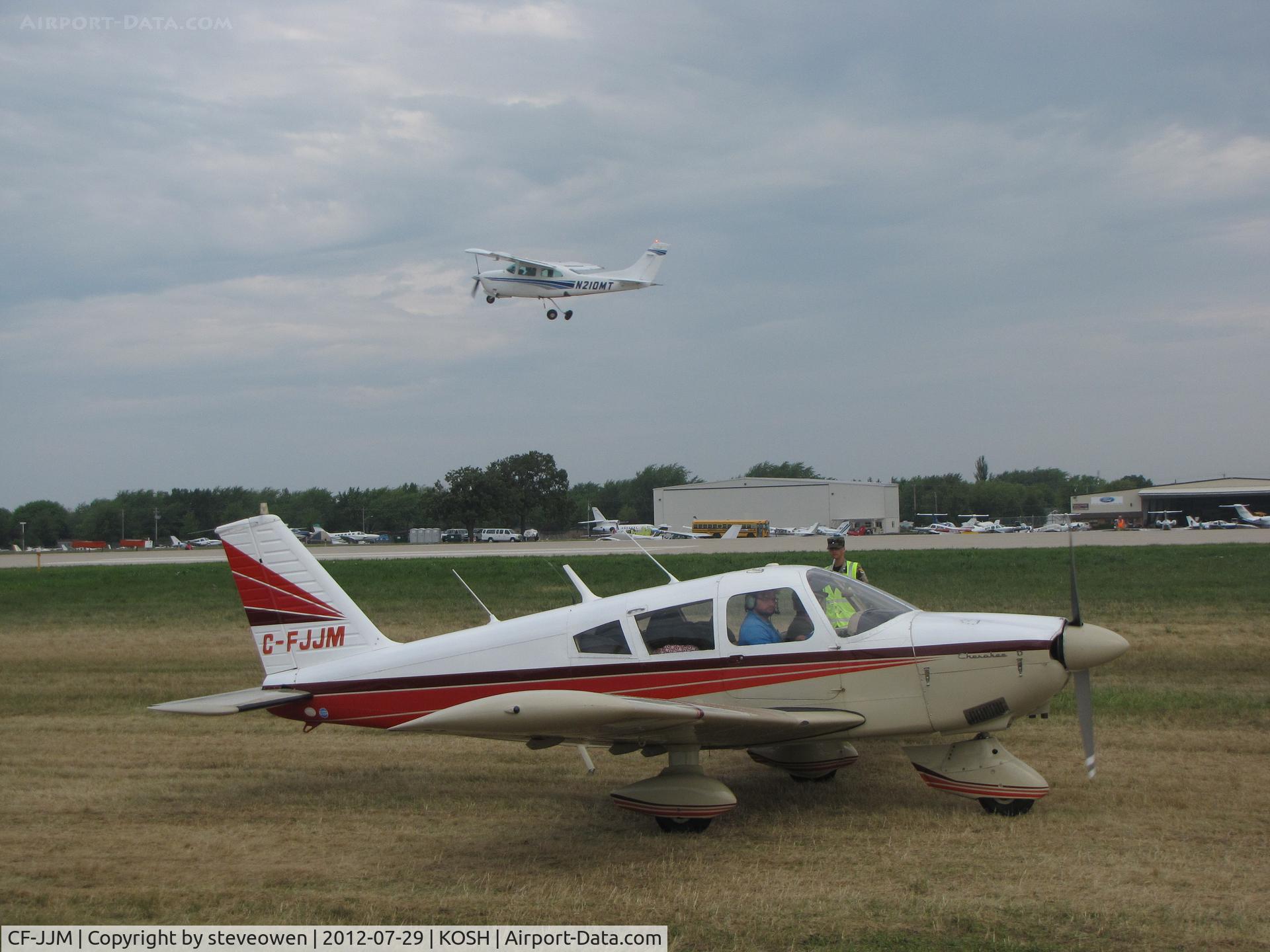 CF-JJM, 1968 Piper PA-28-180 C/N 28-5125, TAXING OUT @ OSHKOSH