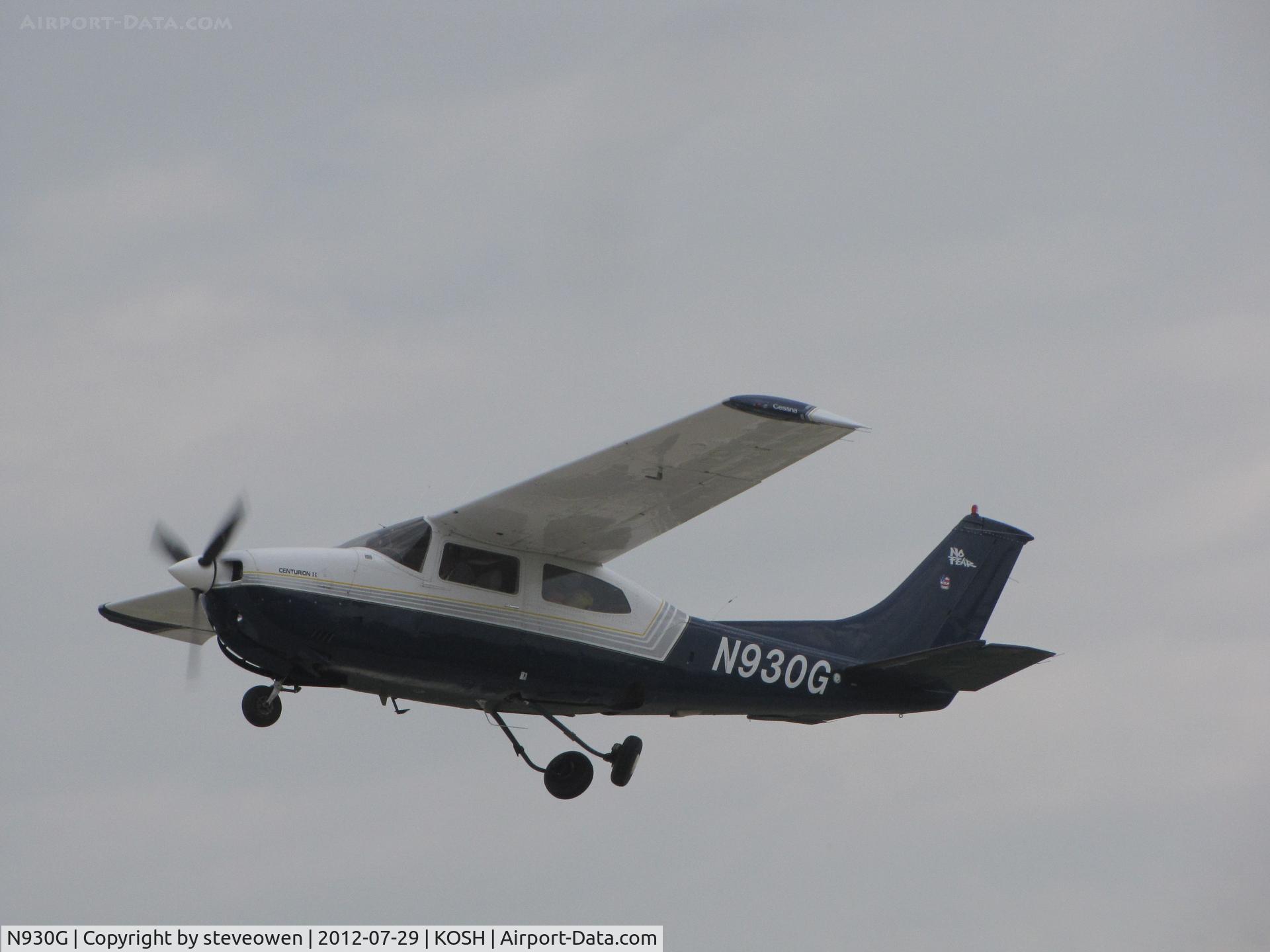 N930G, 1977 Cessna 210M Centurion C/N 21061866, DEPARTING OSHKOSH