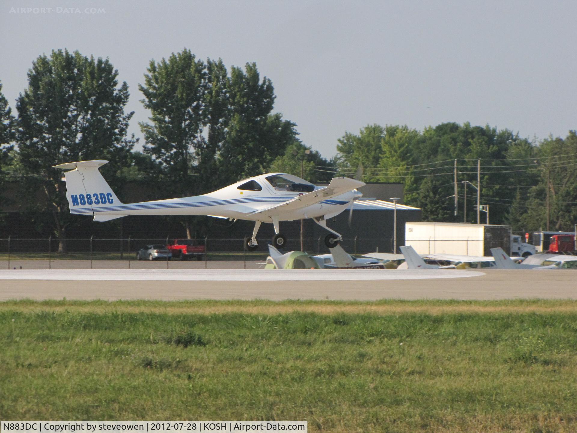 N883DC, 2005 Diamond DA-20C-1 Eclipse C/N C0341, LANDING AT OSHKOSH