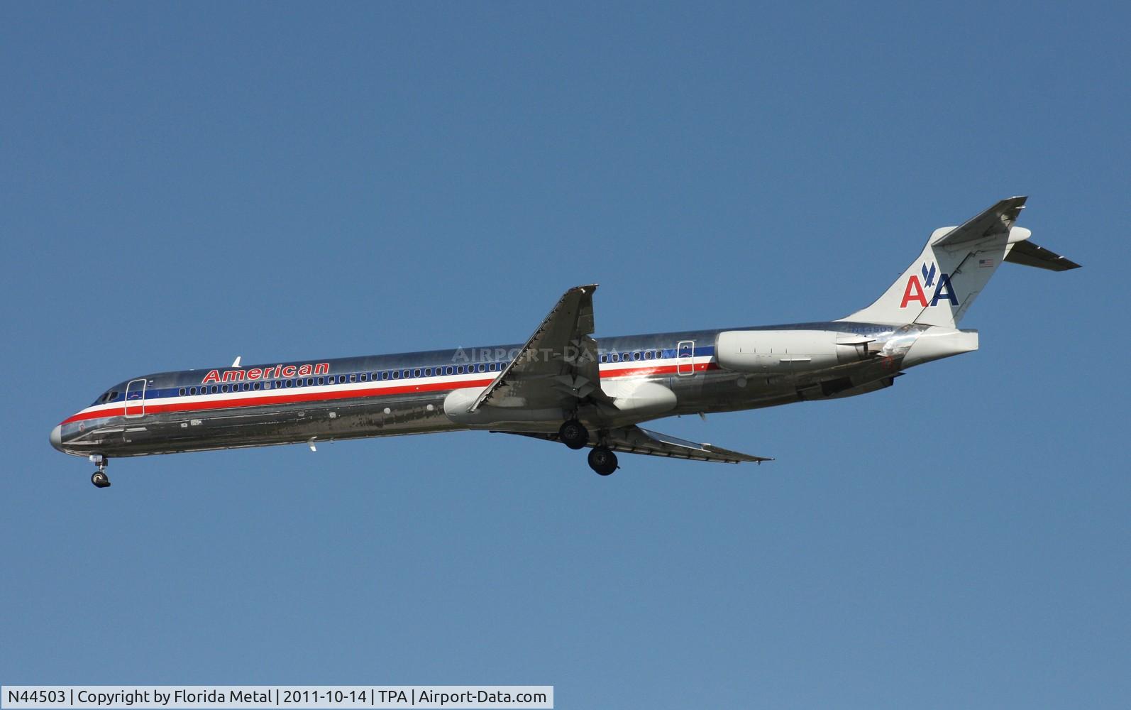 N44503, 1989 McDonnell Douglas MD-82 (DC-9-82) C/N 49797, American MD-82