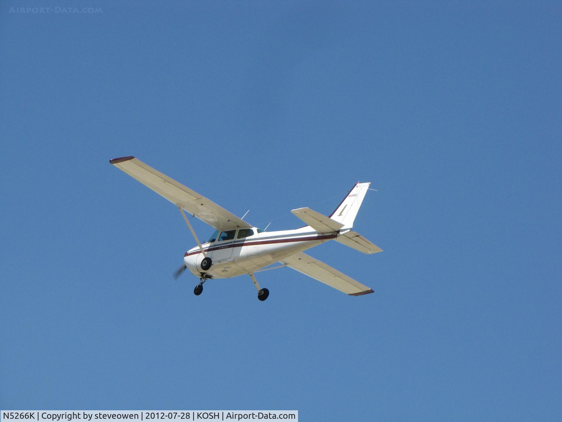 N5266K, 1980 Cessna 172P C/N 17274037, DEPARTING OSHKOSH