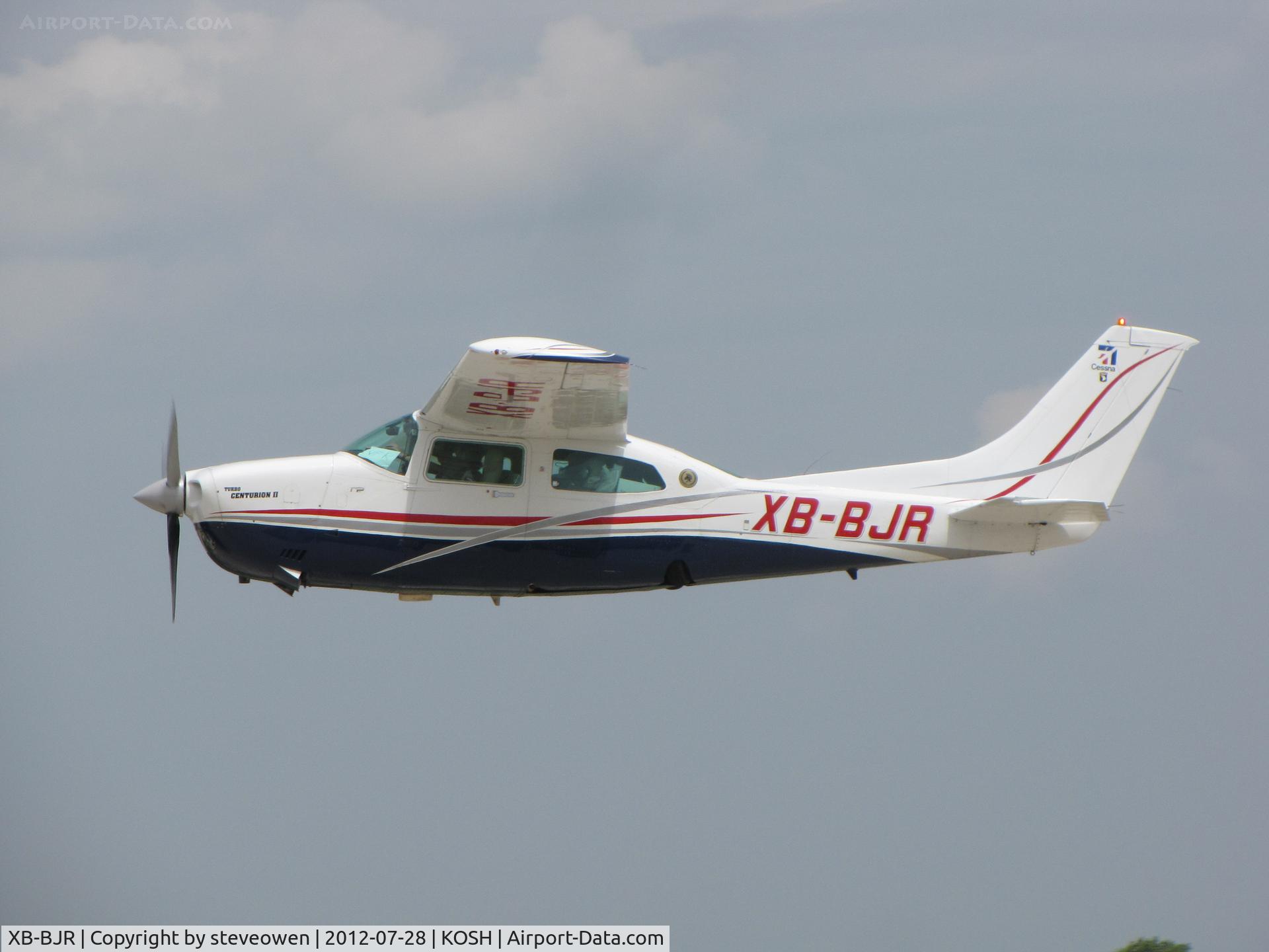 XB-BJR, Cessna 210N Centurion C/N 210-63770, DEPARTING OSHKOSH