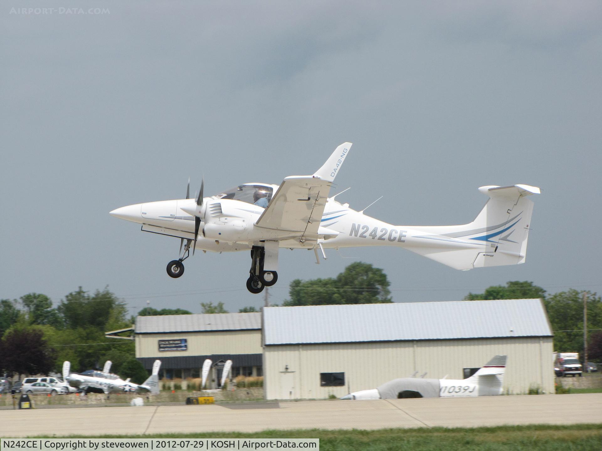 N242CE, 2012 Diamond DA42-NG Diamond Star C/N 42.NC004, DEPARTING OSHKOSH