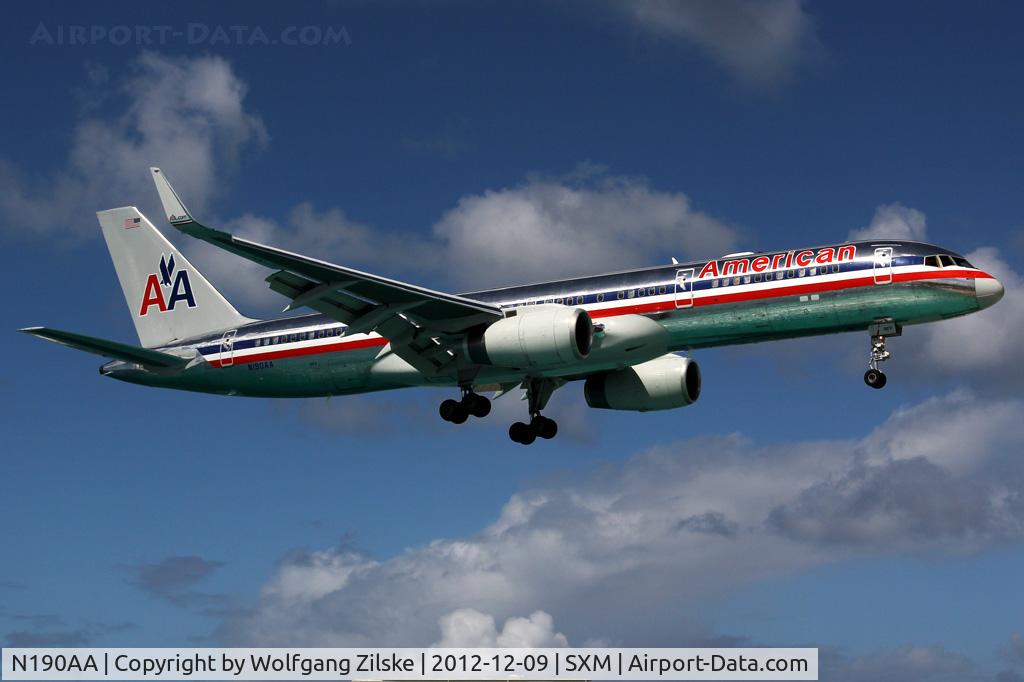 N190AA, 2001 Boeing 757-223 C/N 32384, visitor
