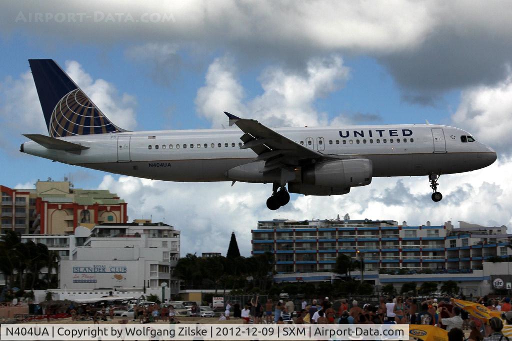 N404UA, 1993 Airbus A320-232 C/N 450, visitor