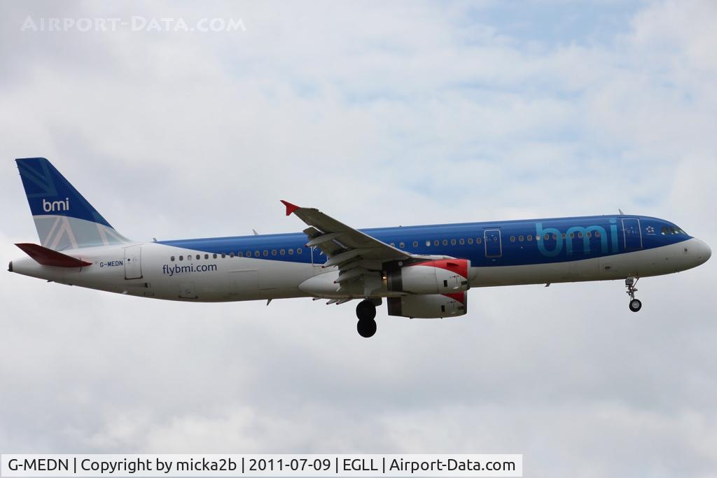 G-MEDN, 2008 Airbus A321-231 C/N 3512, Landing