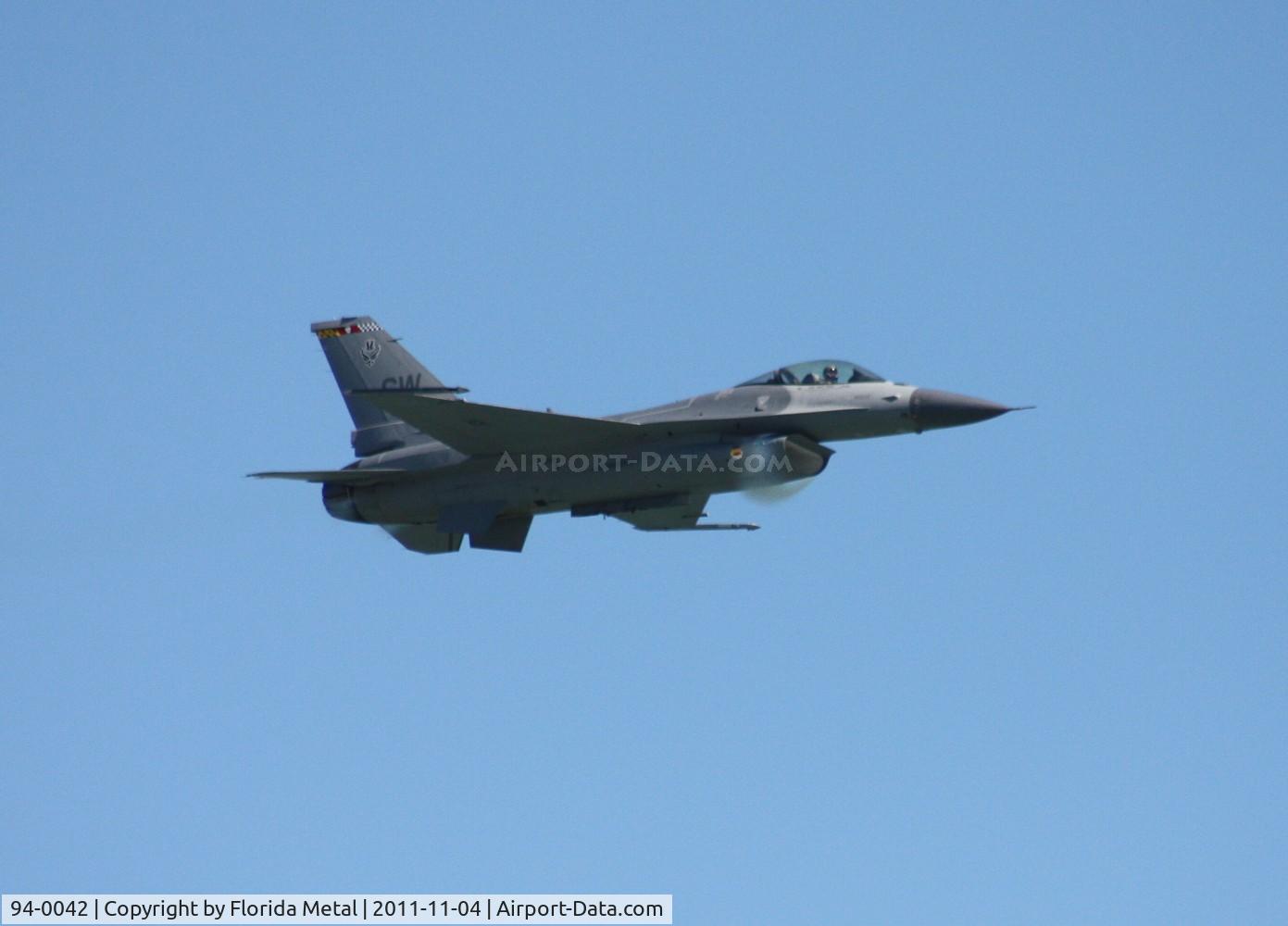 94-0042, Lockheed F-16CM Fighting Falcon C/N CC-194, F-16CJ over 2011 Cocoa Beach Airshow