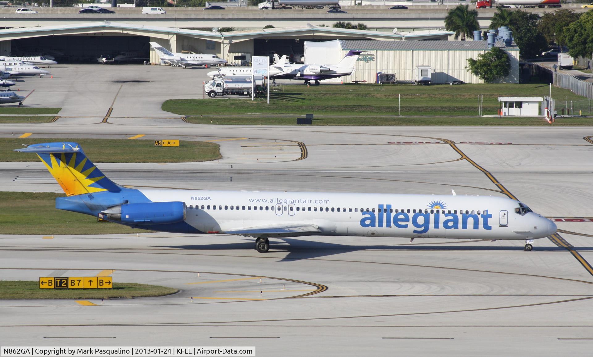 N862GA, 1987 McDonnell Douglas MD-83 (DC-9-83) C/N 49556, MD-83