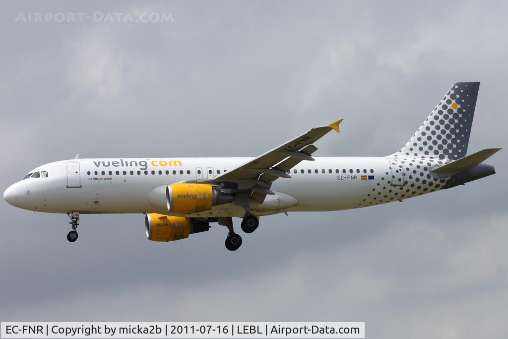EC-FNR, 1992 Airbus A320-211 C/N 323, Landing