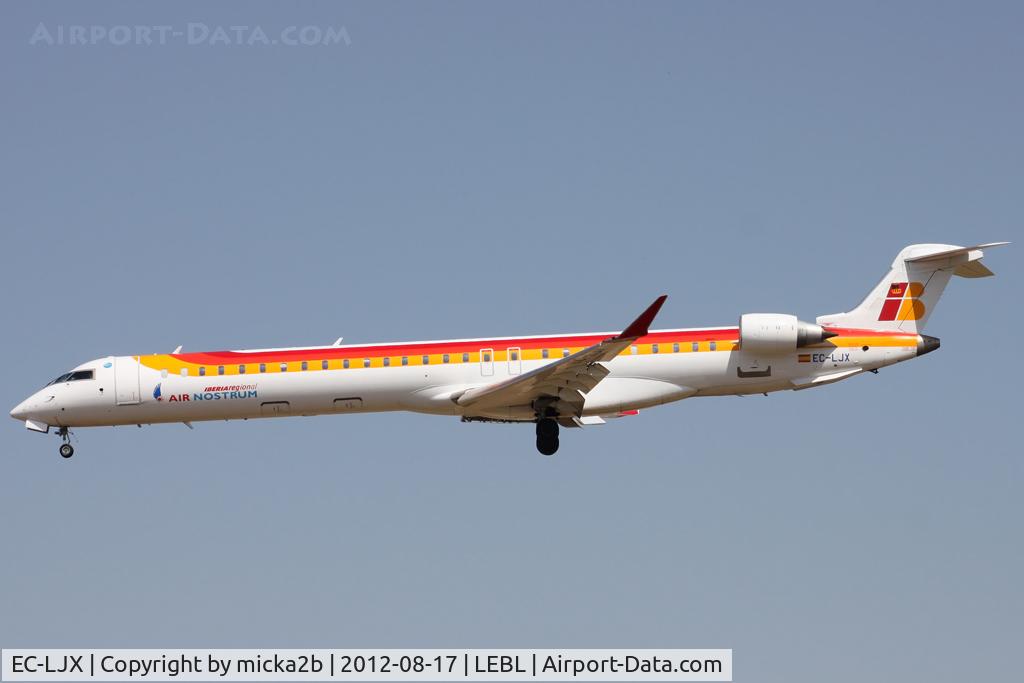 EC-LJX, 2010 Bombardier CRJ-1000ER NG (CL-600-2E25) C/N 19008, Landing