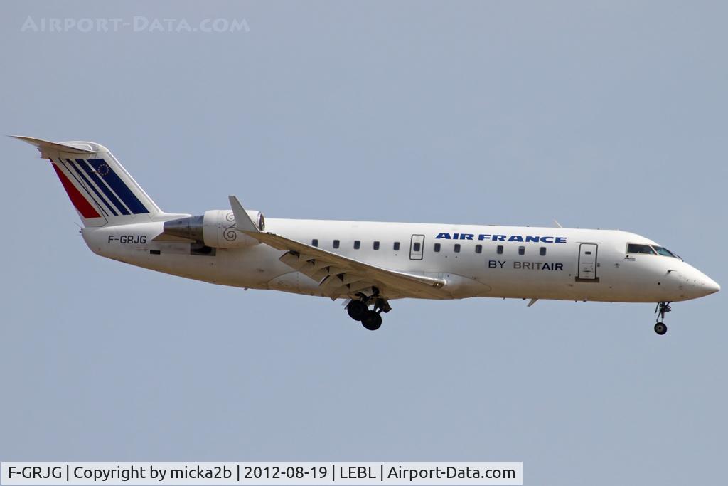 F-GRJG, 1996 Canadair CRJ-100ER (CL-600-2B19) C/N 7143, Landing