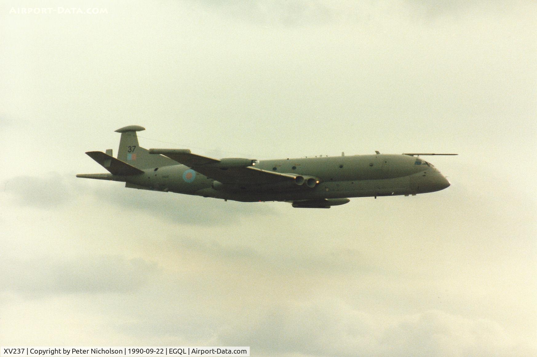 XV237, Hawker Siddeley Nimrod MR.2 C/N 8012, Nimrod MR.2 of 42 Squadron at RAF Kinloss on display at the 1990 RAF Leuchars Airshow.