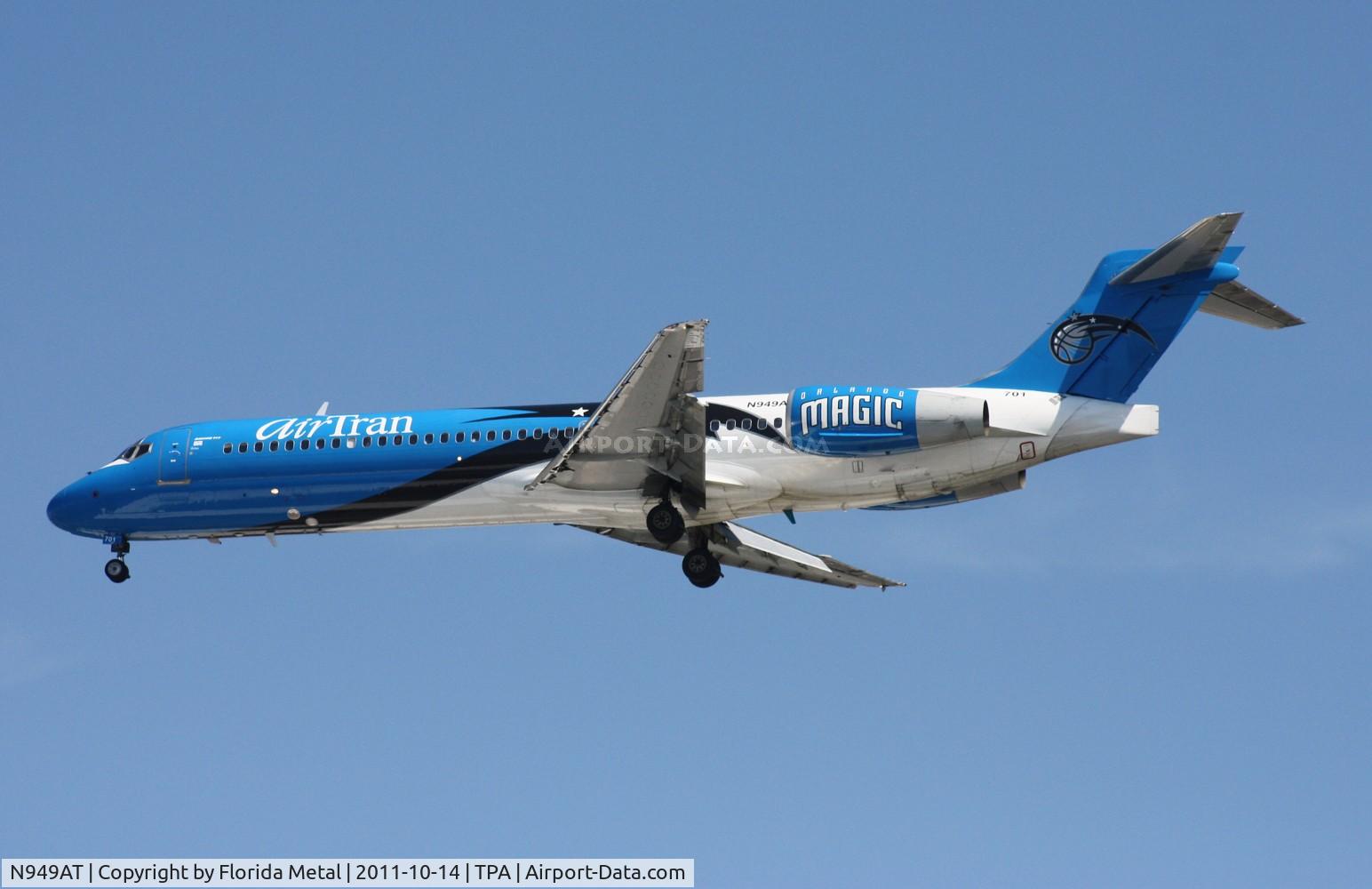 N949AT, 1999 Boeing 717-200 C/N 55003, Air Tran Orlando Magic 717 earlier in the day