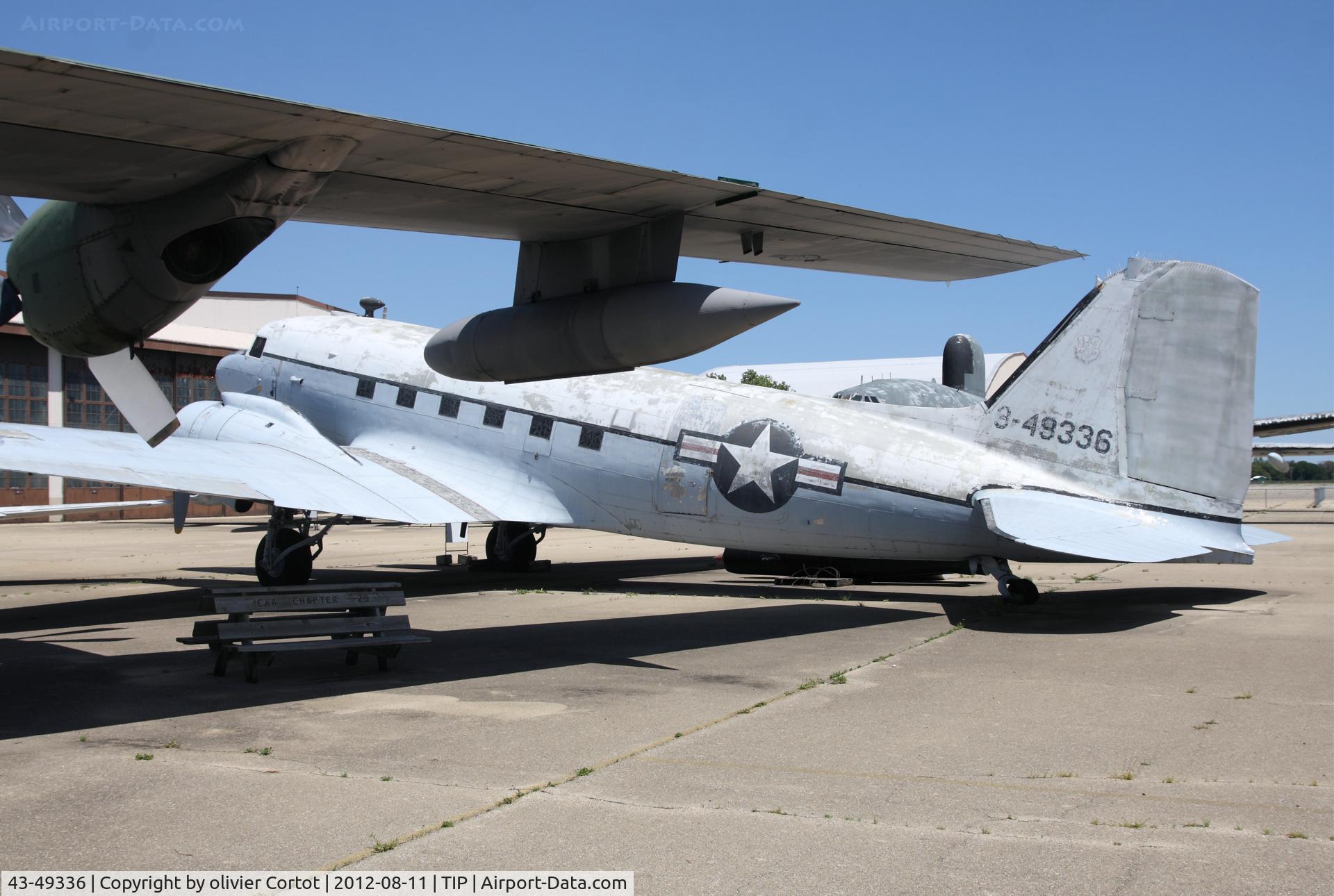 43-49336, 1943 Douglas VC-47D-16-DK Skytrain C/N 26597, left side view