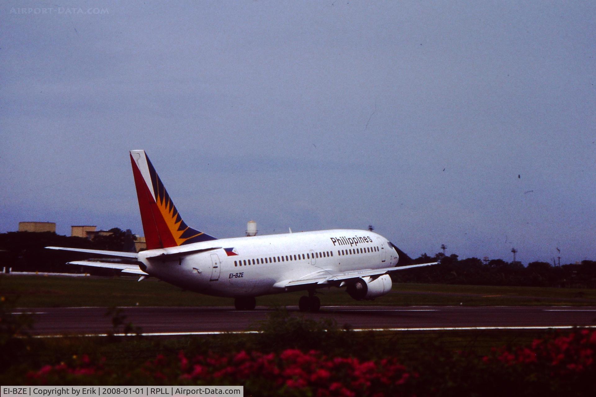 EI-BZE, 1989 Boeing 737-3Y0 C/N 24464, By Erik Oxtorp, MNL JUN92