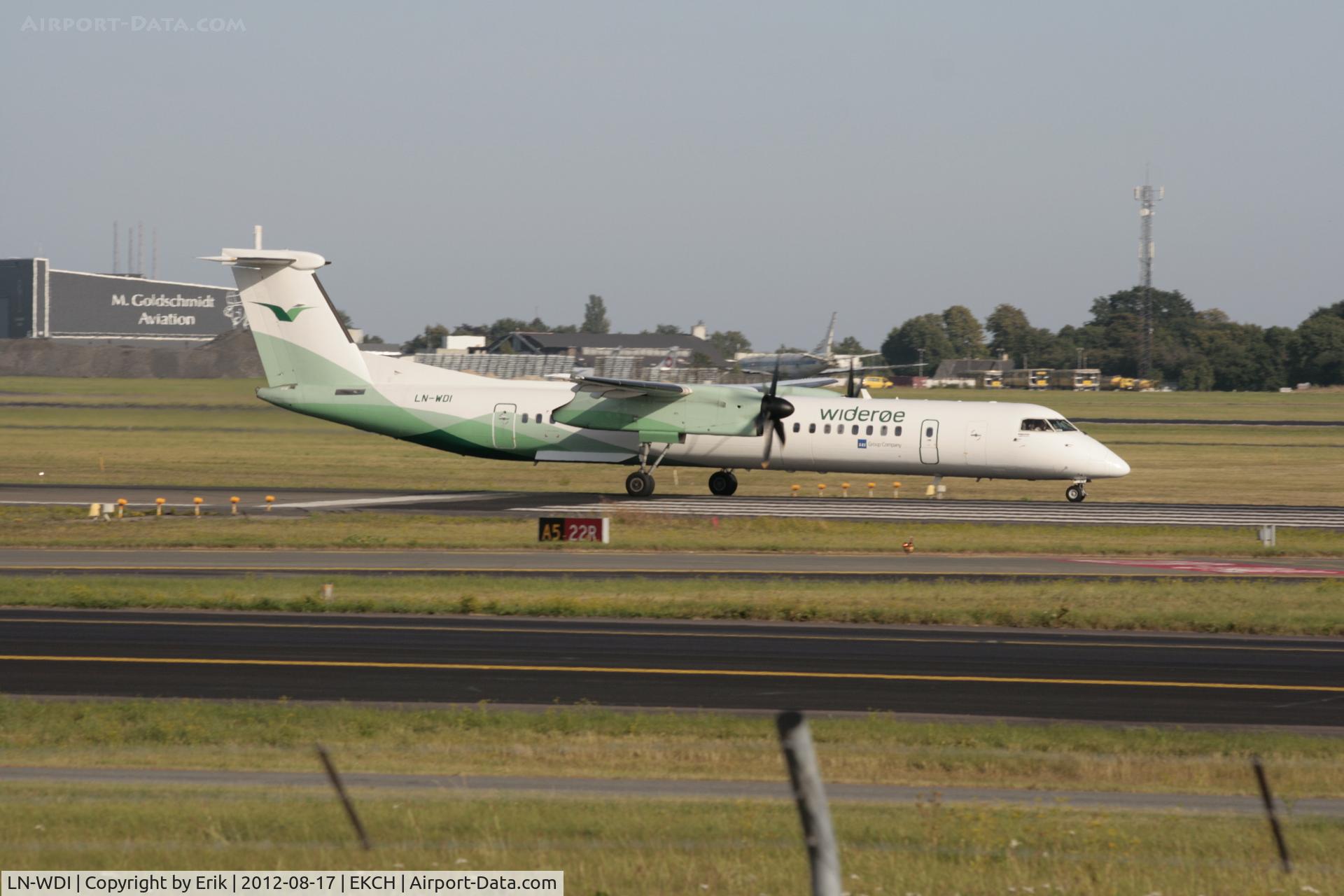 LN-WDI, 2009 De Havilland Canada DHC-8-402Q Dash 8 C/N 4286, By Erik Oxtorp