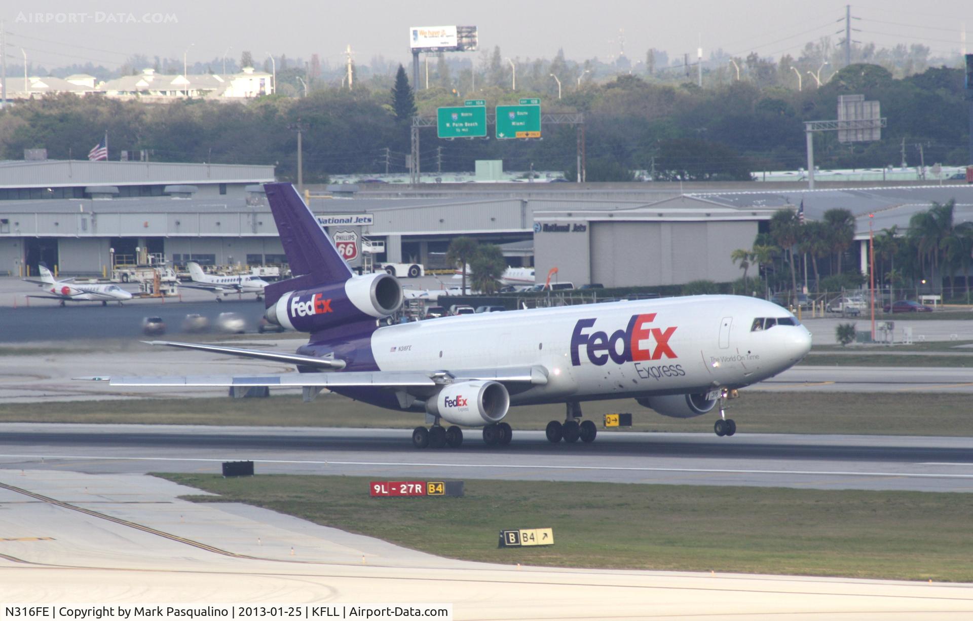 N316FE, 1988 McDonnell Douglas MD-10-30F C/N 48314, MD-10-30F