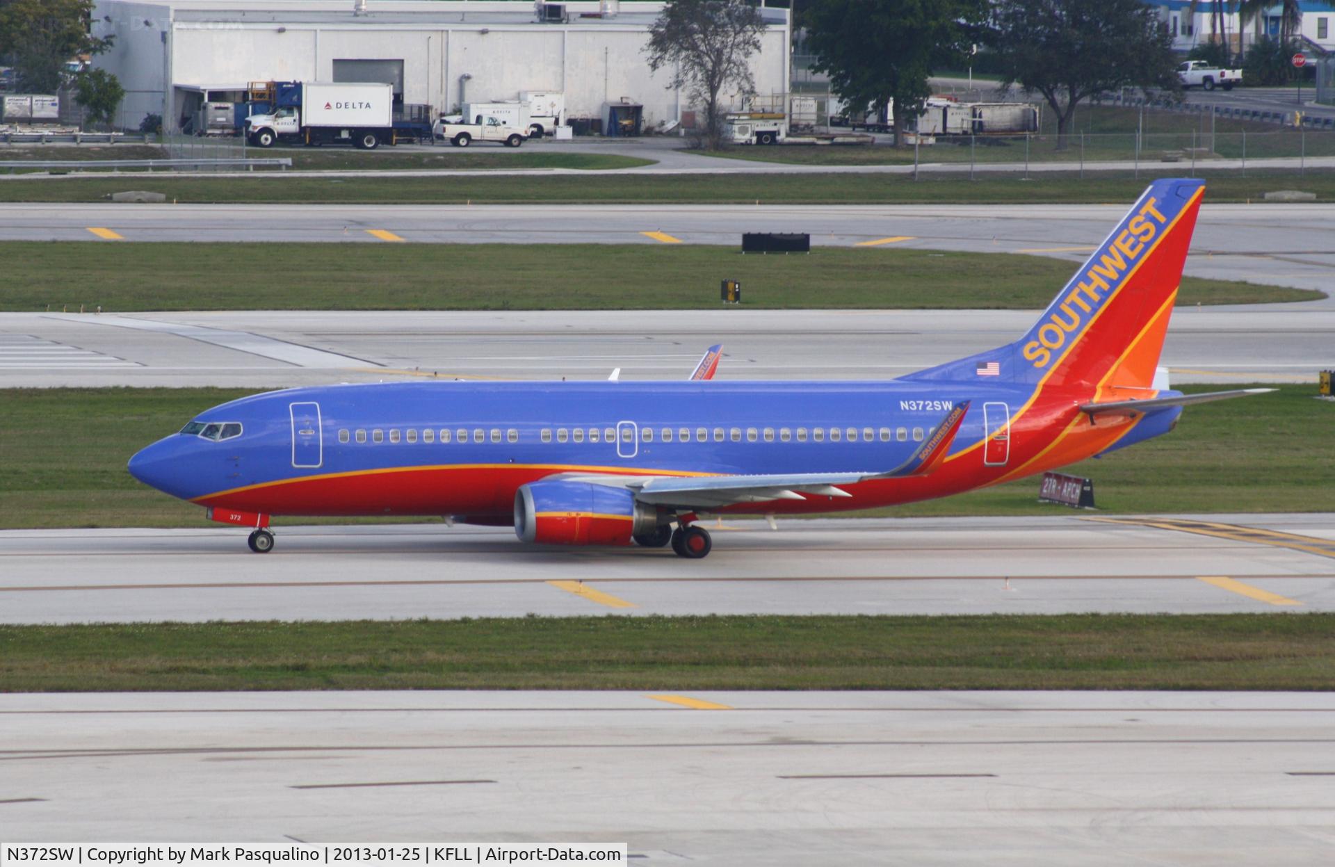N372SW, 1993 Boeing 737-3H4 C/N 26599, Boeing 737-300