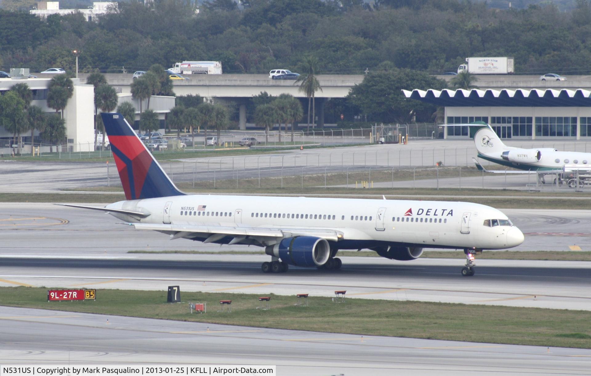 N531US, 1988 Boeing 757-251 C/N 23846, Boeing 757-200