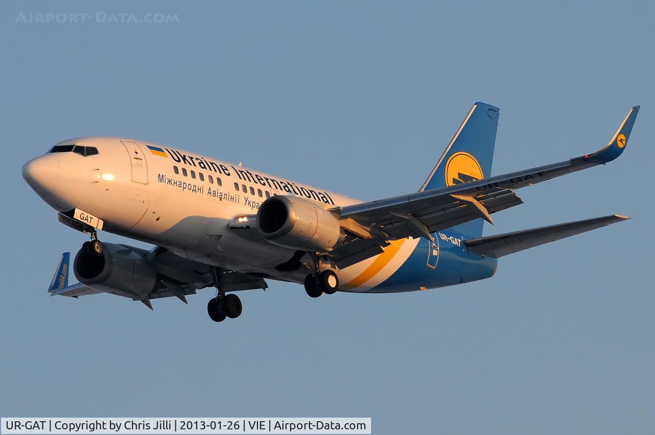 UR-GAT, 1993 Boeing 737-528 C/N 25237, Ukraine International