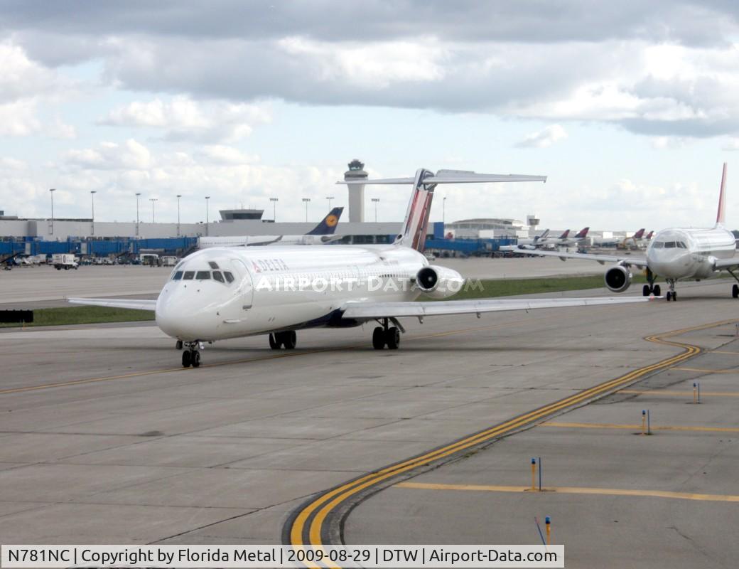 N781NC, 1979 McDonnell Douglas DC-9-51 C/N 48121, Delta DC-9-51 taken from window of a Delta 757