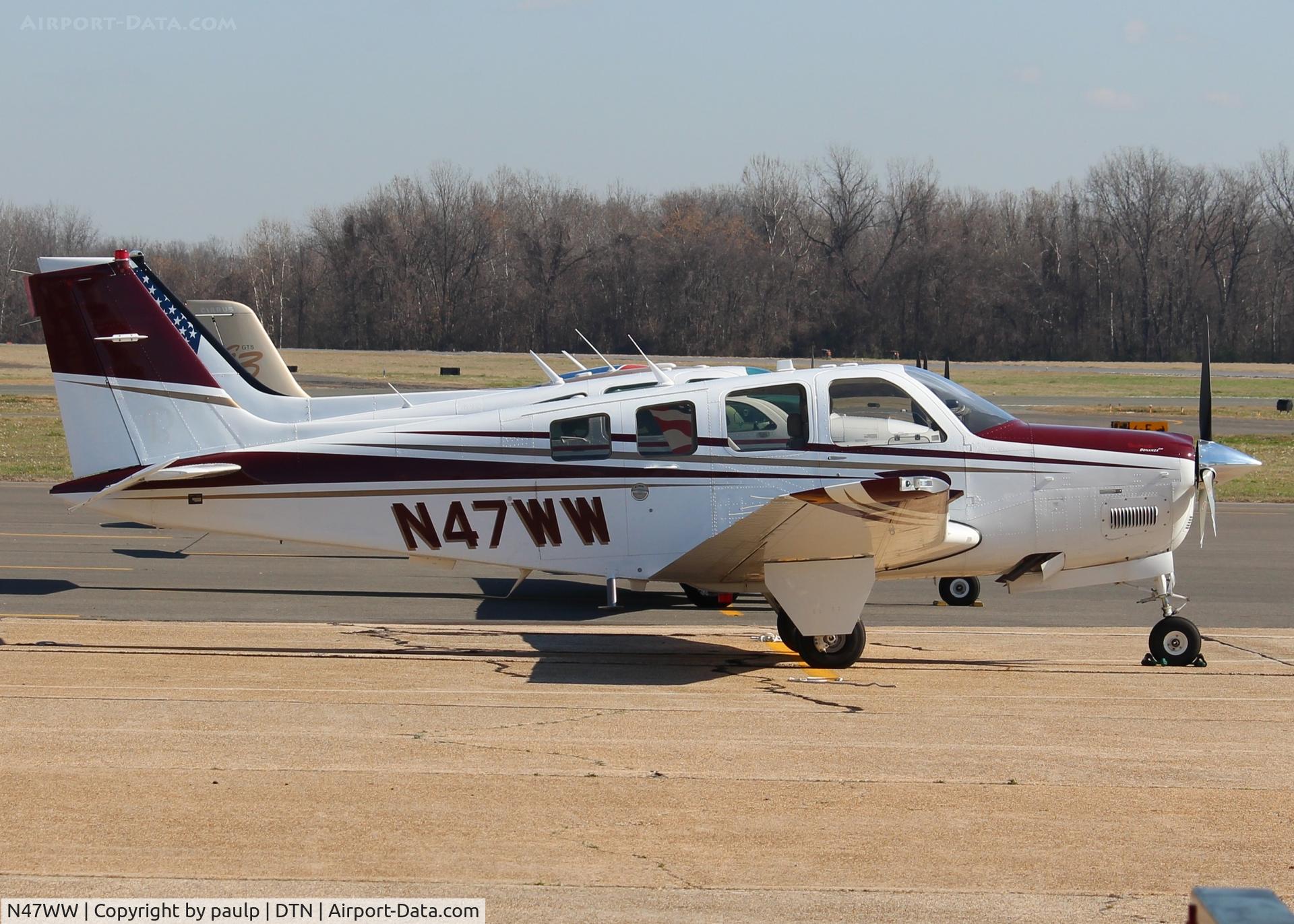 N47WW, Hawker Beechcraft Corp G36 Bonanza C/N E-3963, At Downtown Shreveport.