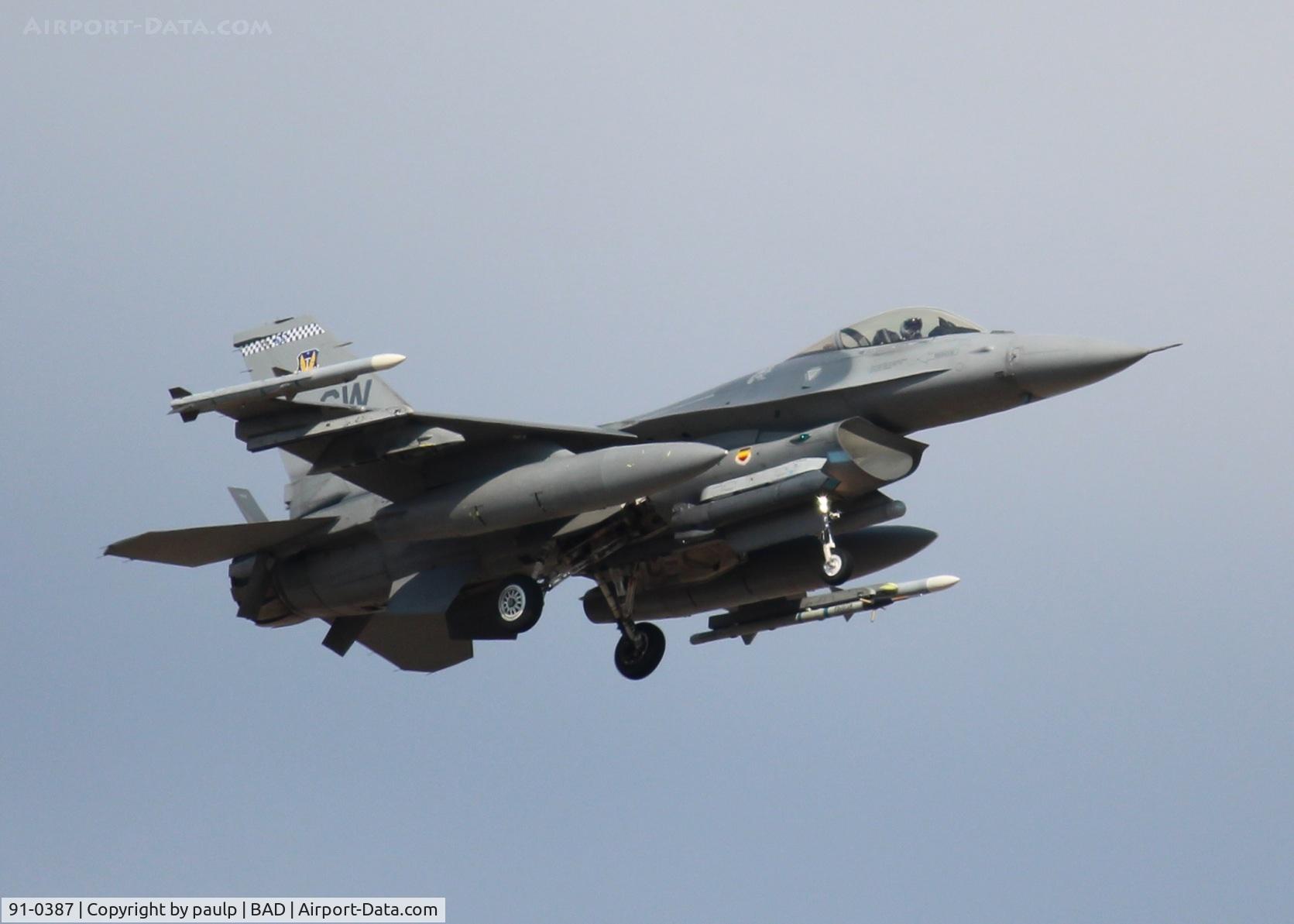 91-0387, 1991 General Dynamics F-16CM Fighting Falcon C/N CC-85, Landing at Barksdale Air Force Base.