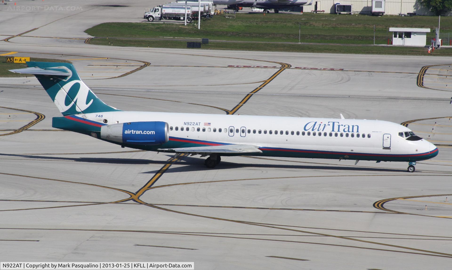 N922AT, 2005 Boeing 717-200 C/N 55050, Boeing 717-200