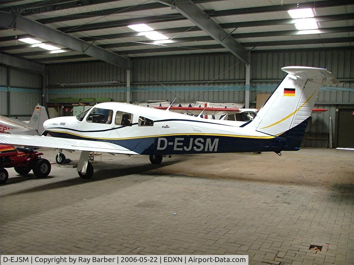 D-EJSM, Piper PA-28RT-201T Turbo Arrow IV C/N 28R-8031050, Piper PA-28RT-201T Turbo Arrow IV [28R-8031050] Nordholz-Spieka~D 22/05/2006