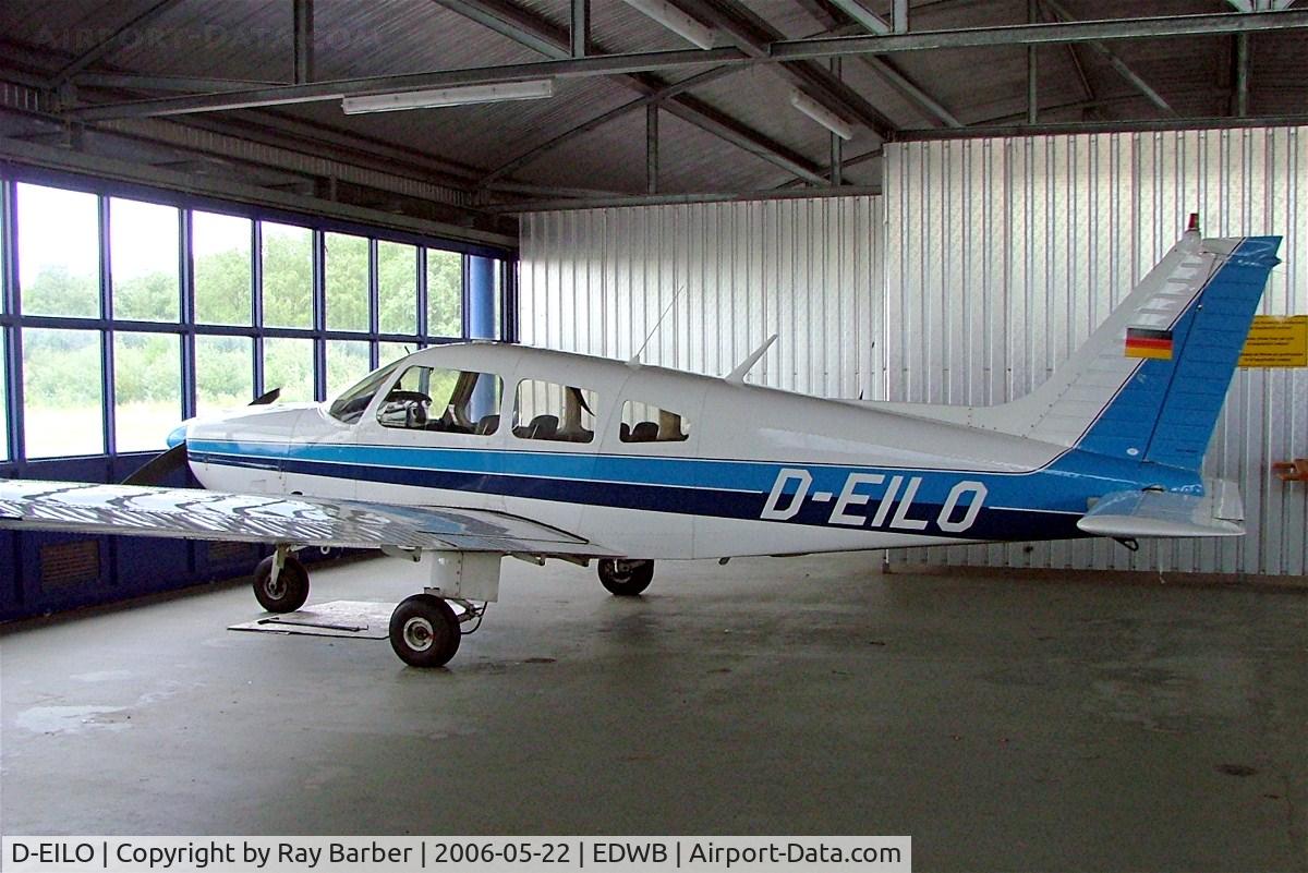 D-EILO, Piper PA-28-181 Archer II C/N 28-7990379, Piper PA-28-181 Archer II [28-7990379] Bremerhaven~D 22/05/2006