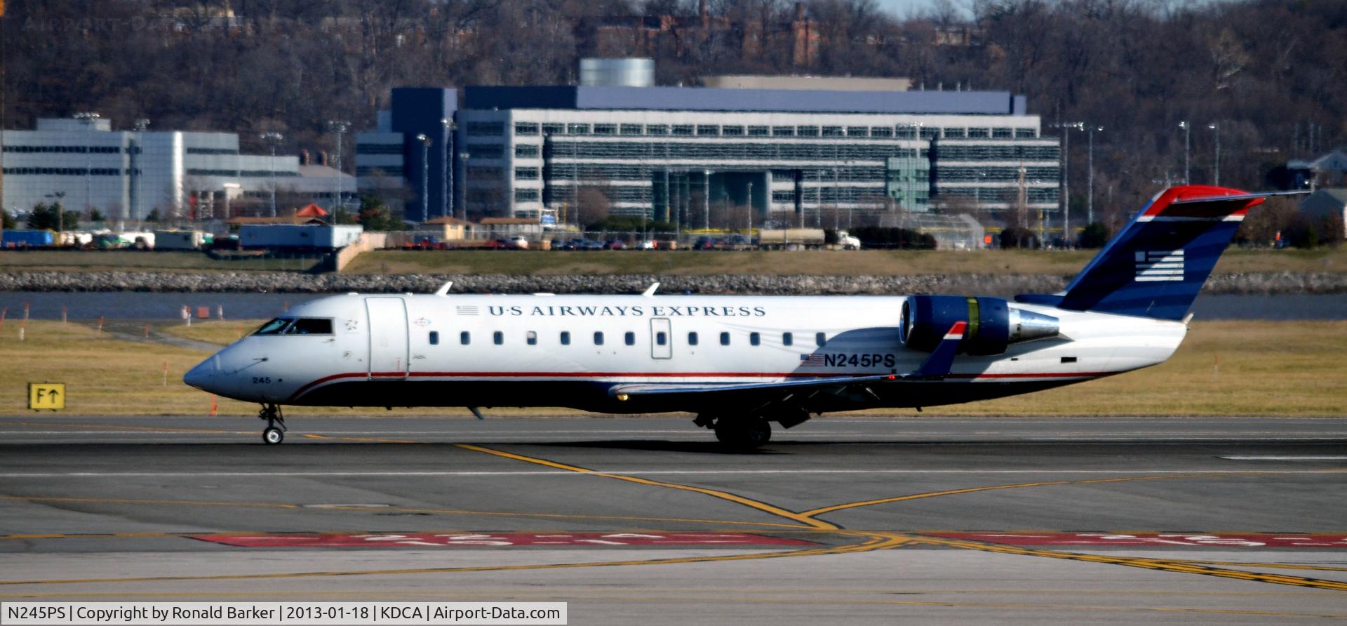 N245PS, 2004 Bombardier CRJ-200ER (CL-600-2B19) C/N 7919, Landing DCA