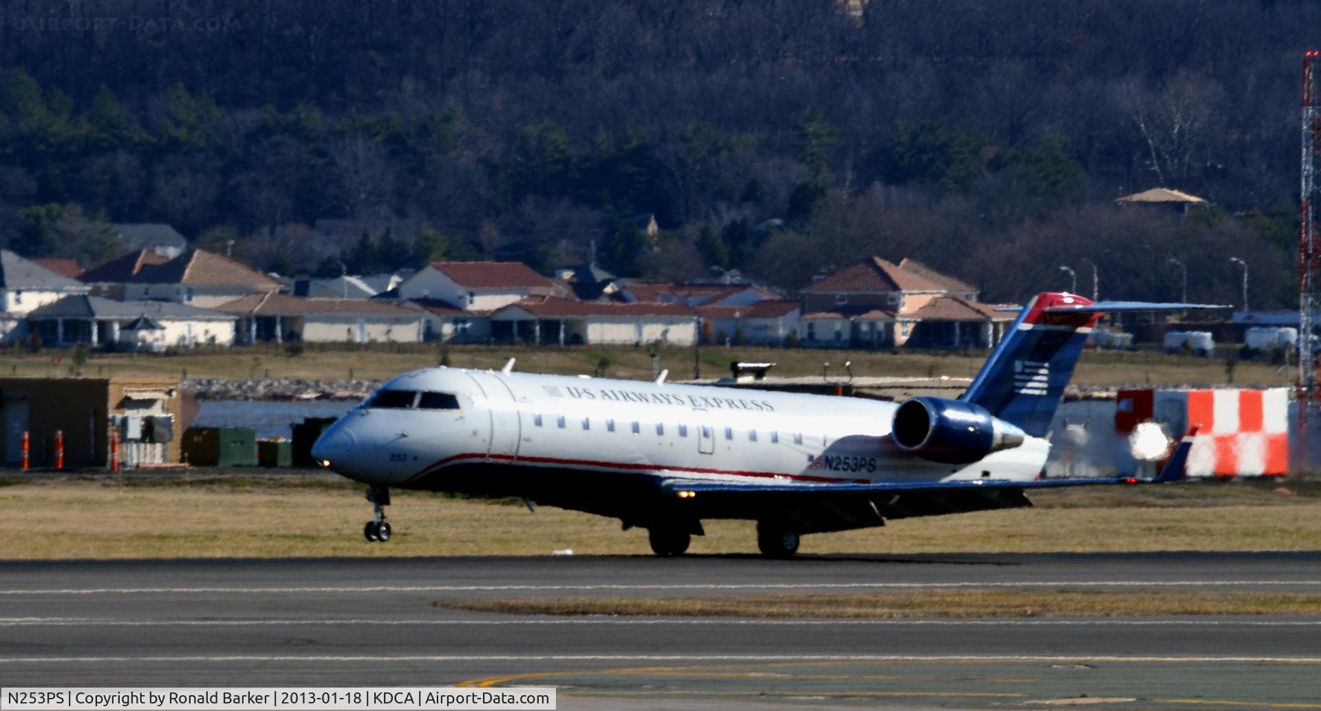 N253PS, 2004 Bombardier CRJ-200ER (CL-600-2B19) C/N 7934, Touchdown  Landing DCA