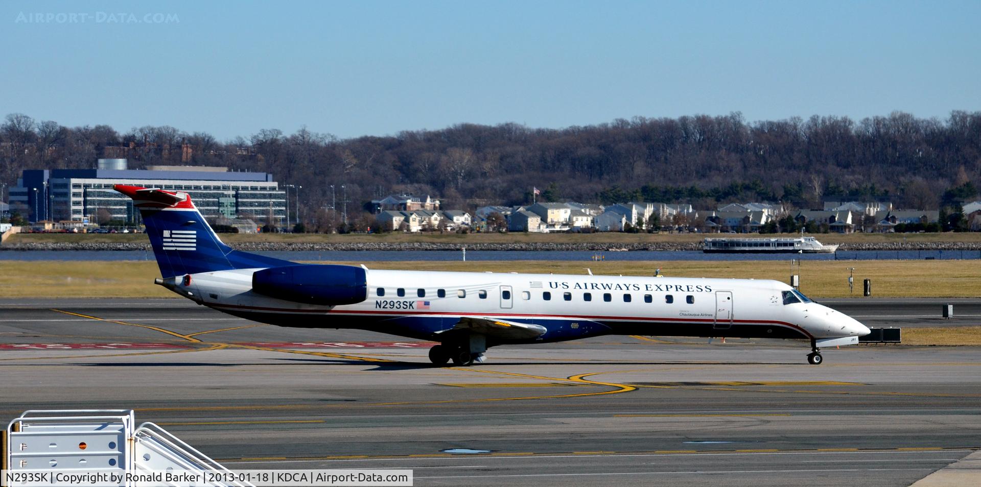 N293SK, 2001 Embraer ERJ-145LR (EMB-145LR) C/N 145500, Taxi DCA