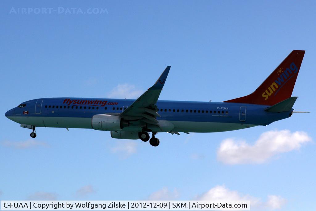 C-FUAA, 2007 Boeing 737-8BK C/N 29660, From the Oceanview Pool of the Sonesta Hotel