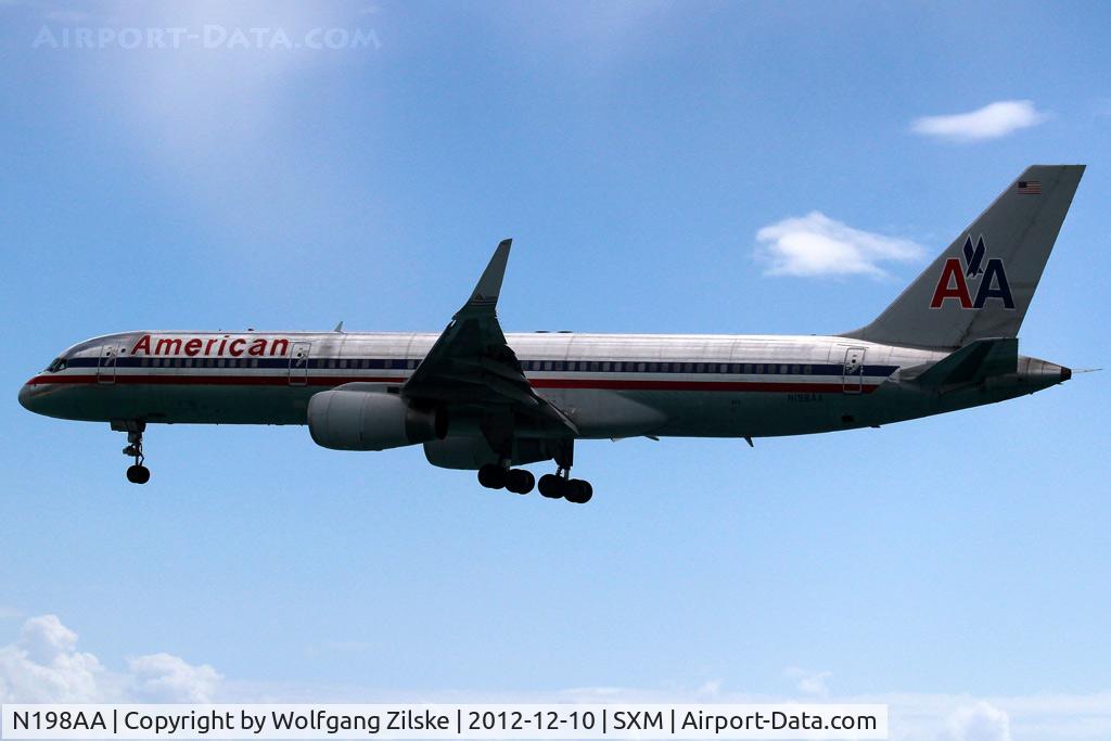N198AA, 2001 Boeing 757-223 C/N 32392, From the Oceanview Pool of the Sonesta Hotel